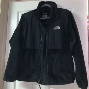 Black north face jacket